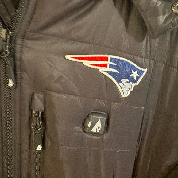 New England Patriots heated Puffer Jacket with Logo and battery pack- nwt - Picture 2 of 7